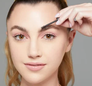 چسب ابرو (ژل ابرو) گلدن رز مدل Max Hold Brow Glue
