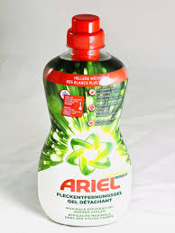 ژل لکه بر لباس آریل Ariel مناسب لباس های سفید روشن 800 میل