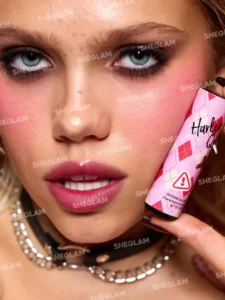 رژ جامد شاین دار شیگلم سری Harley Quinn رنگ Arkham