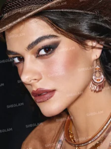 پالت سایه 8 رنگ شیگلم مدل Live to Roam