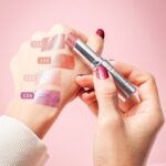 رژ لب براق گلدن رز Golden Rose مدل Sparkle Bright Lipstick شماره 151 - Image 3