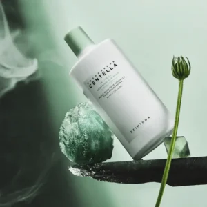 ضد آفتاب تسکین دهنده سنتلا مدل Tea-Trica